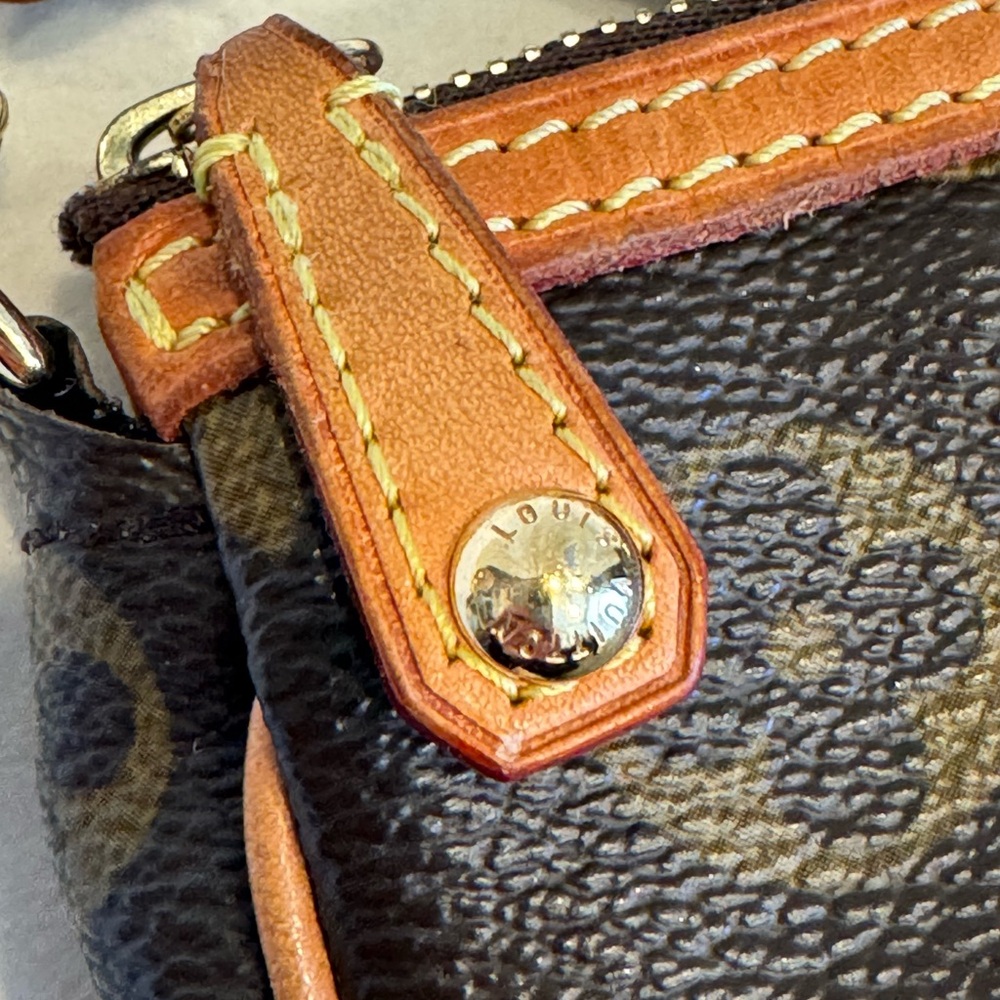 Louis Vuitton Riveting Pochette Accessoire Monogram M40141 - Picture 9 of 15